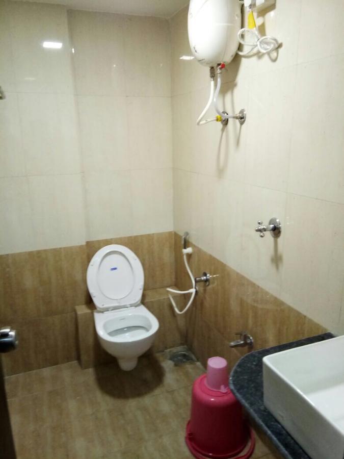 Hotel Sun Shine Ahmedabad Exterior photo