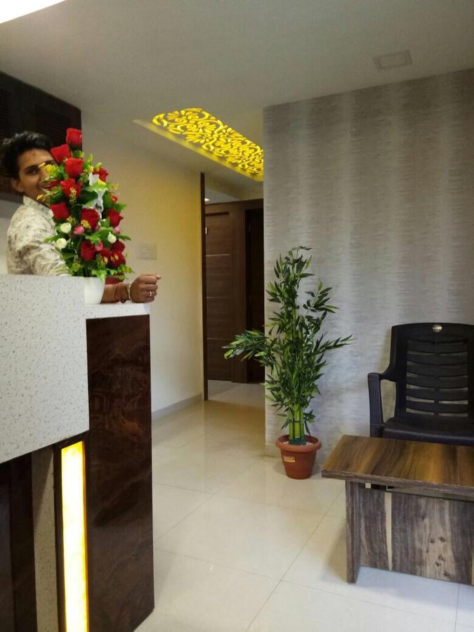Hotel Sun Shine Ahmedabad Exterior photo